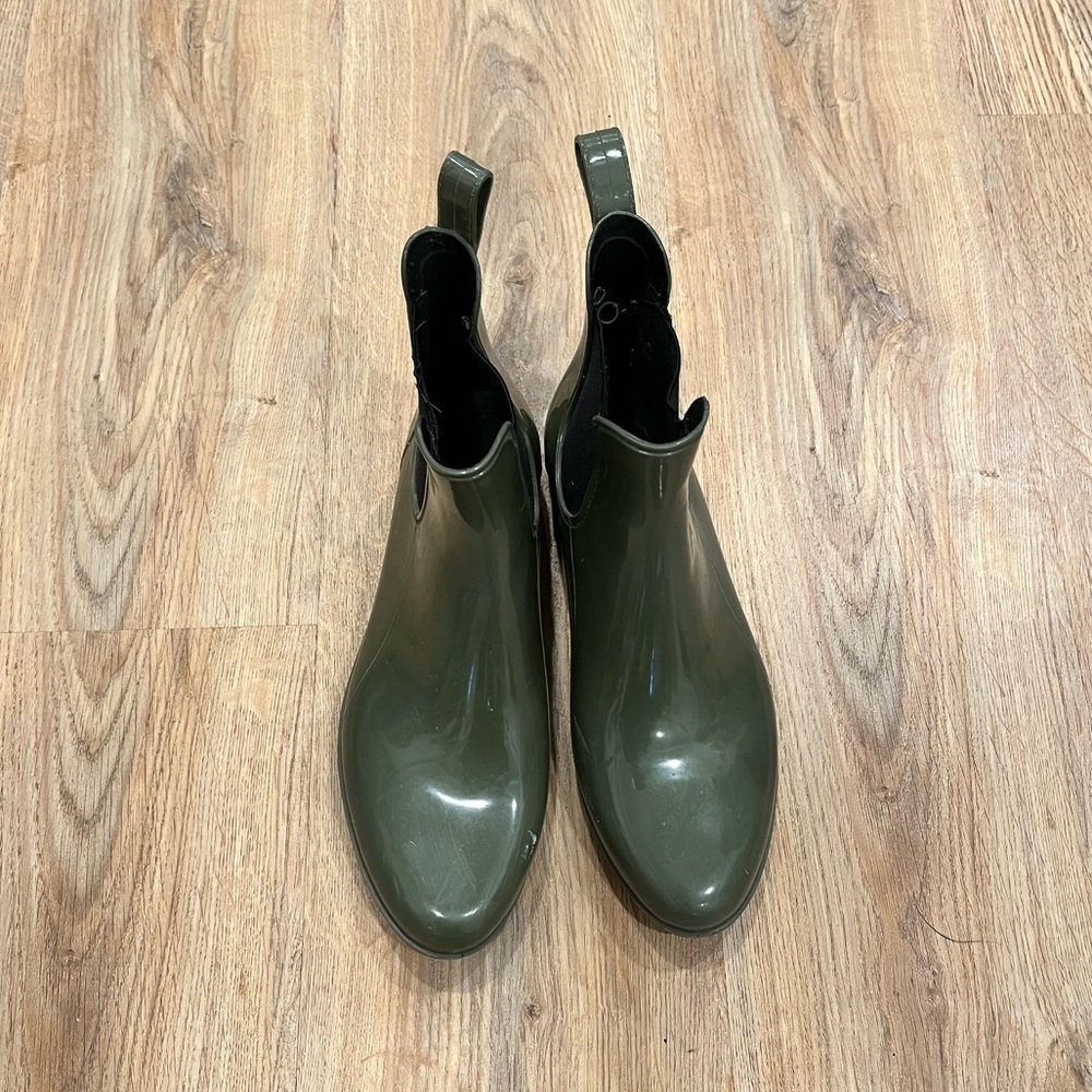 J. Crew Olive Green Ankle Rain Boots - Sz 7
